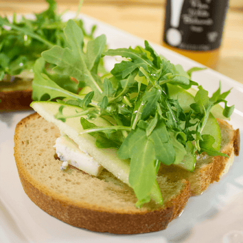 Green Apple Tartines with Blue Cheese & Arugula